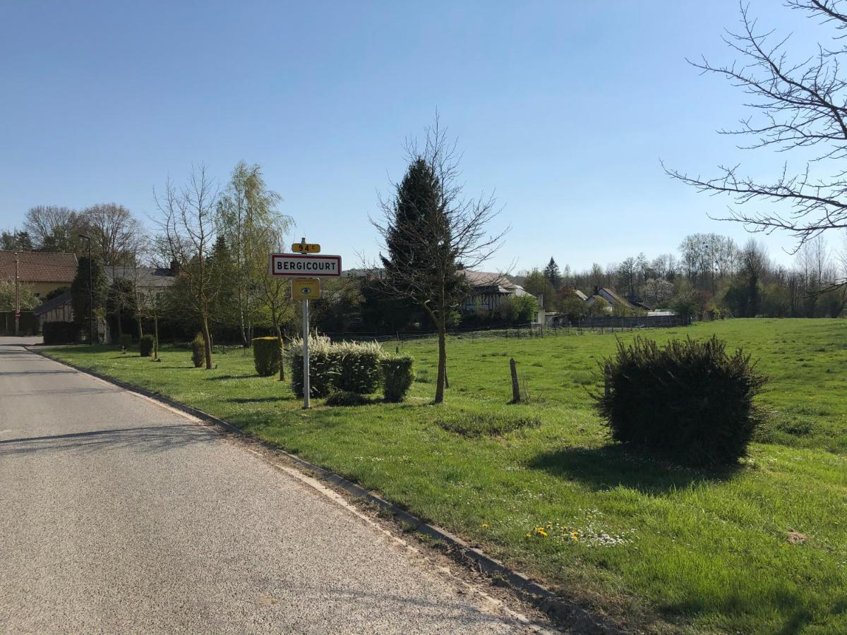 Le Gite De L Abreuvoir Bergicourt Exterior photo